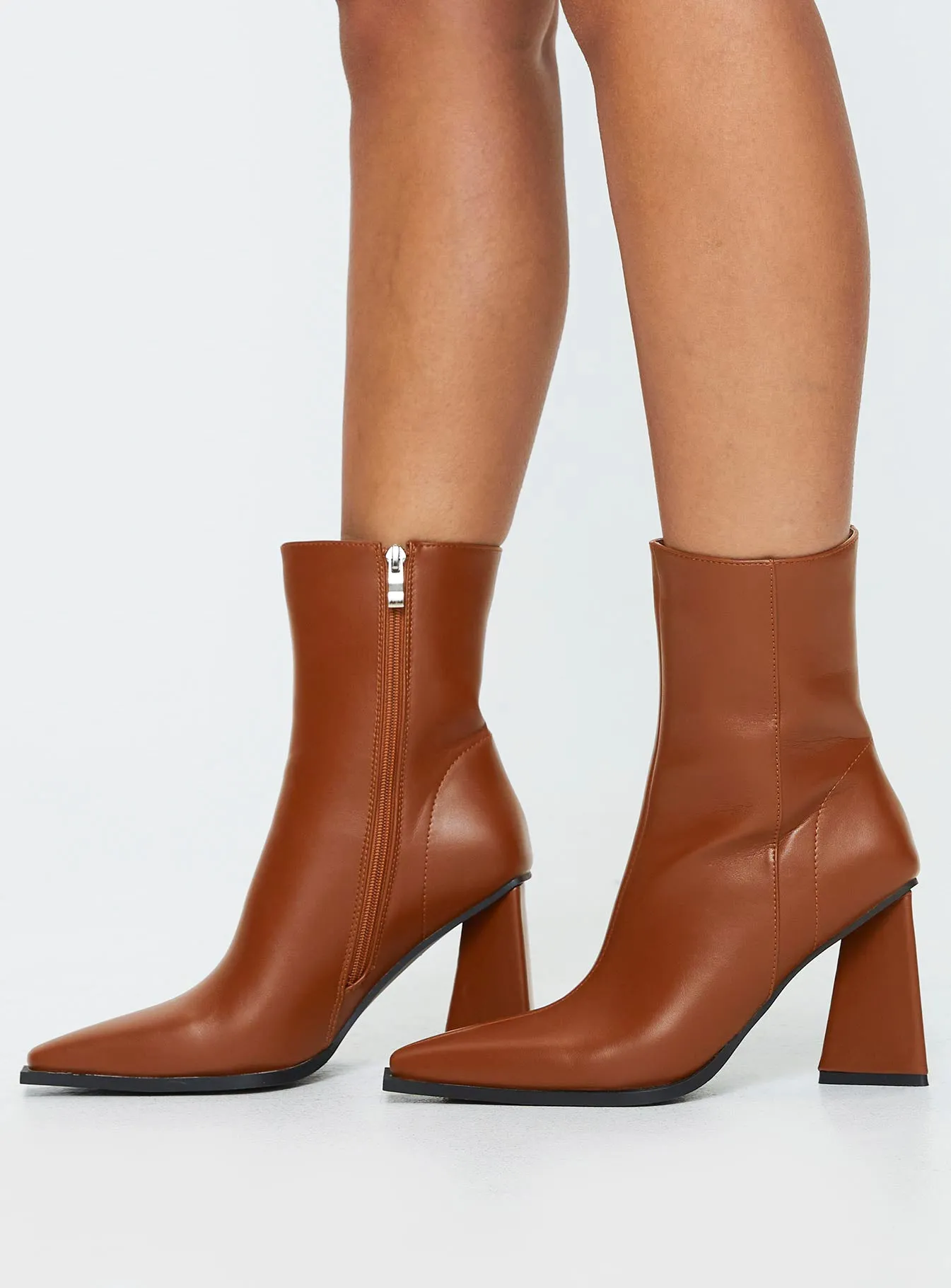 Alessa Boots Tan