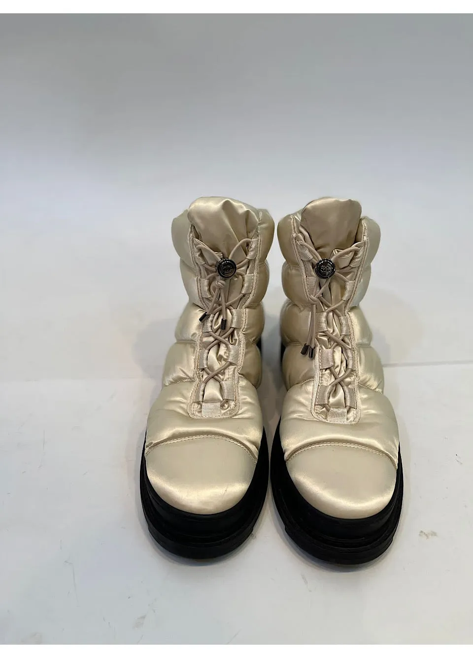 Chanel 2018 18A Winter White Nylon Down Shearling Lined Snow Winter Boots EU 38