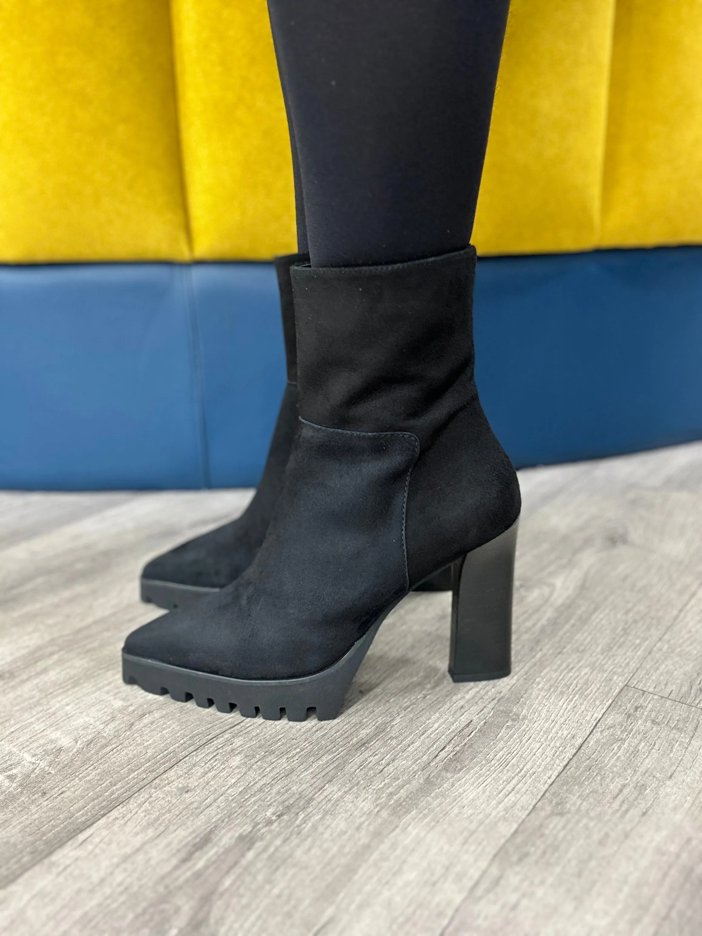 Marian 22801 Black Boot